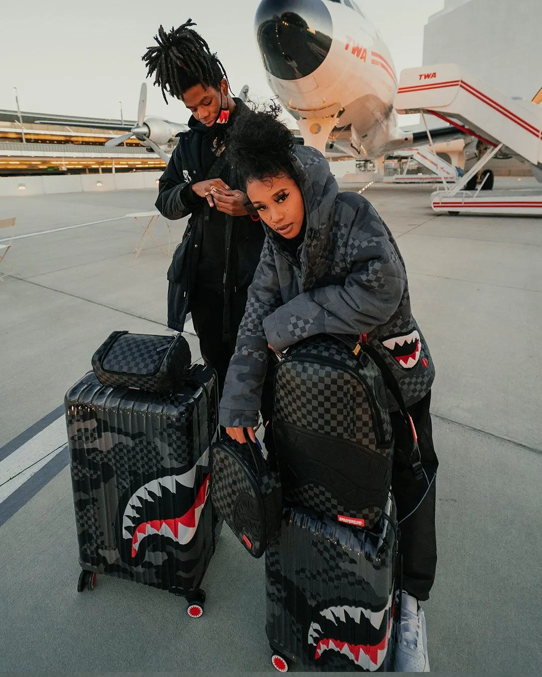 3AM SHARKNAUTICS 2 PC LUGGAGE SET