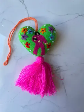 Selena pompon (neon pink)